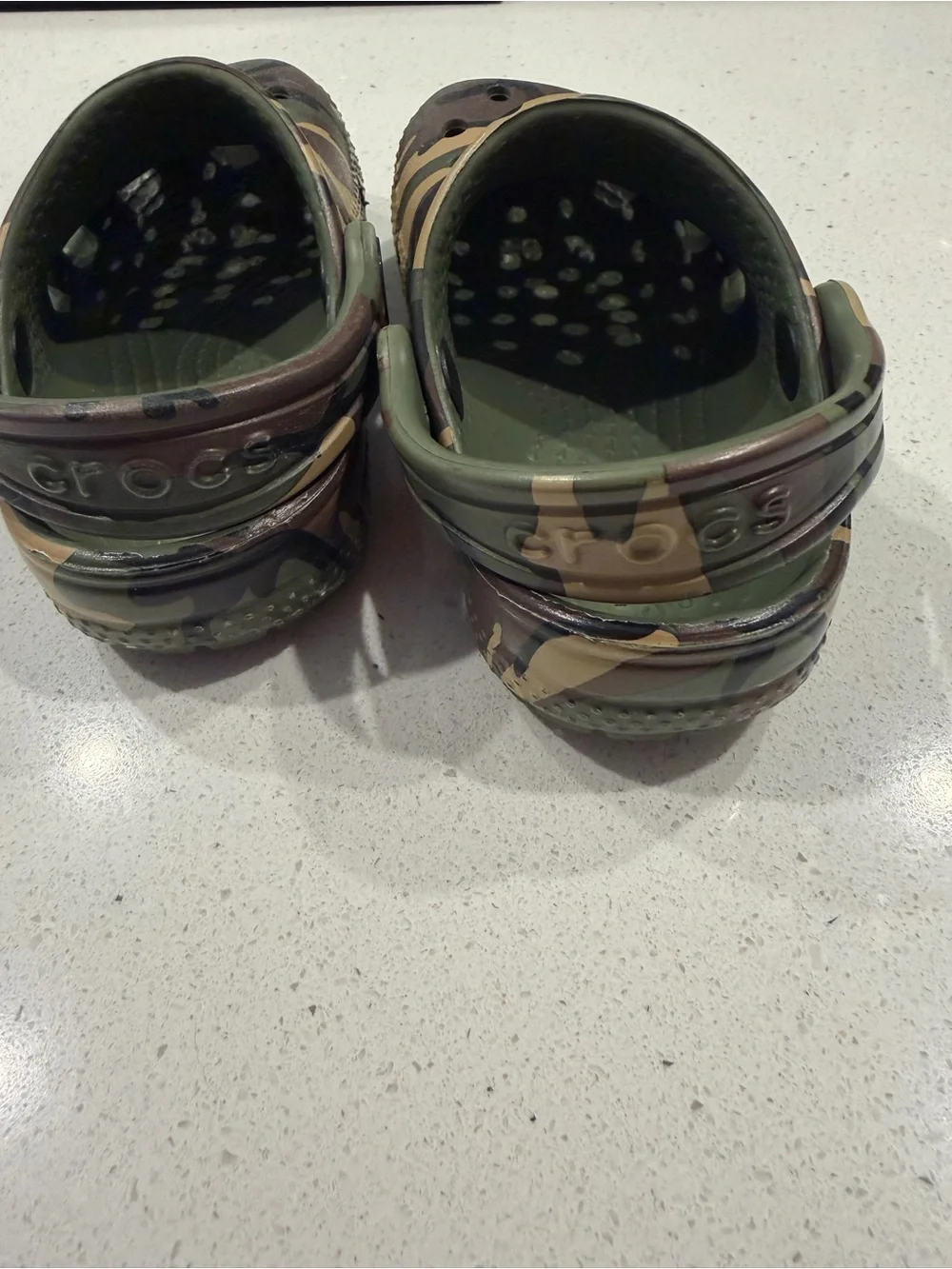 CROCS classic clog